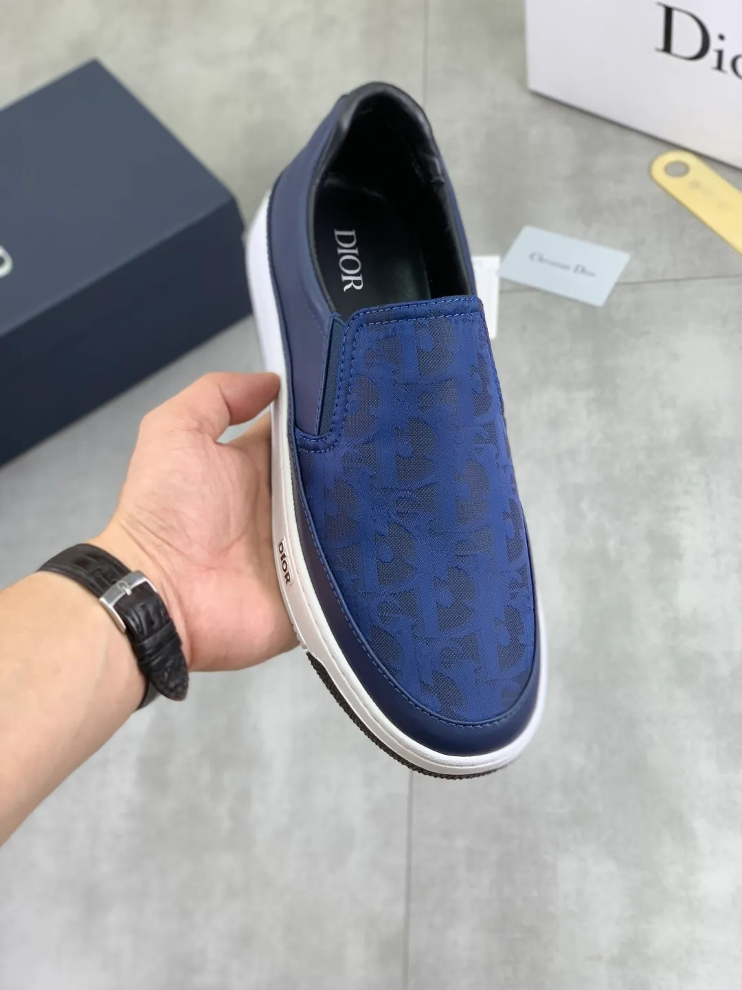 Men's Men's Shoes💰P400💰[New Style]🆘[Dior] 2025 Dior Original Lace-up Low-top Men's Shoes Classic casual shoes 🔥This model is the official flagship model with high quality and made by famous original designers. It is made of high-quality cowhide with original materials➕Comfortable and breathable mesh lining➕Pigskin insole. The perfect last shape and generous and fashionable design have attracted many consumers. Suitable for drivers to drive🚗. What you want is the highest quality in the market. Color: 4️⃣Color code number: 38--44 (45 customized)